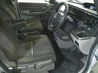 HONDA STEP WAGON 2016
