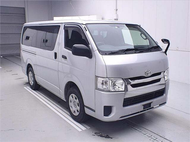TOYOTA REGIUS ACE VAN 2017