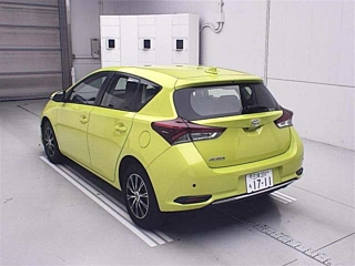 TOYOTA AURIS 2017