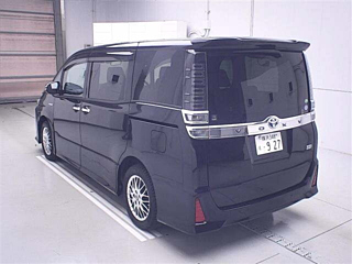 TOYOTA VOXY 2020