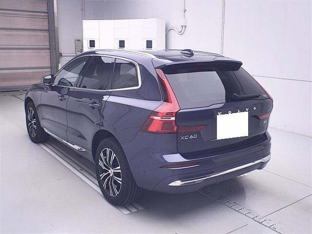 VOLVO XC60 2022