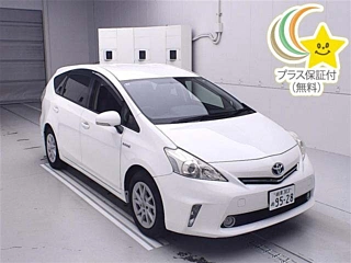 TOYOTA PRIUS ALPHA 2013