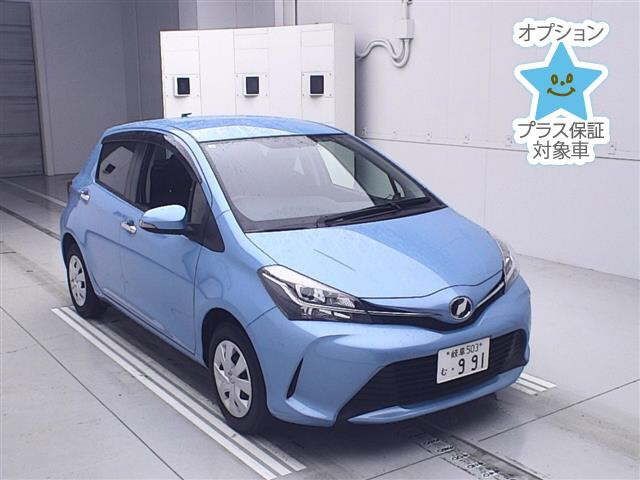 TOYOTA VITZ 2016