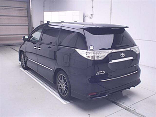 TOYOTA ESTIMA 2015