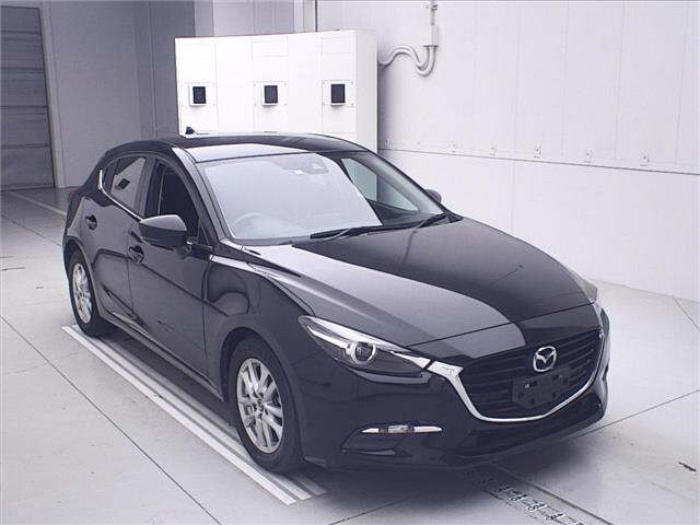 MAZDA AXELA 2017