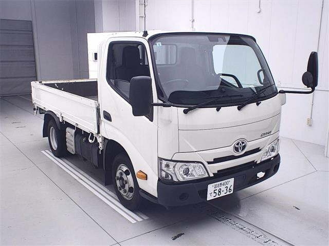 TOYOTA DYNA 2020