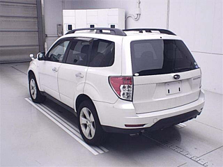 SUBARU FORESTER 2010