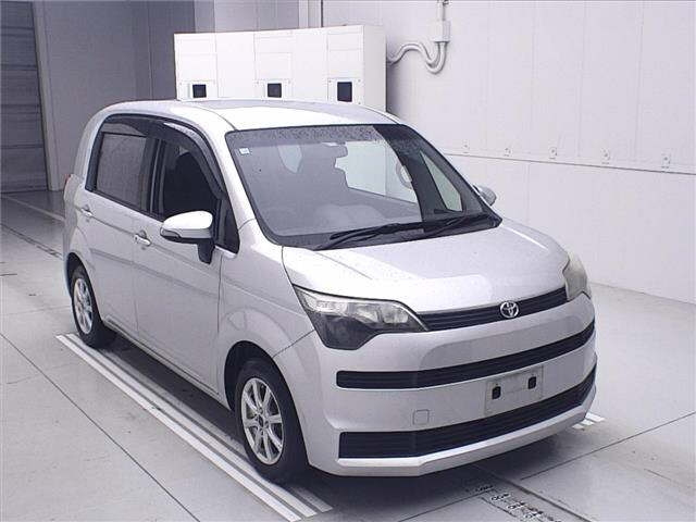TOYOTA SPADE 2012