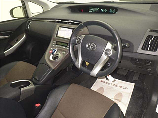TOYOTA PRIUS 2015