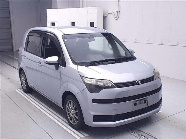 TOYOTA SPADE 2012