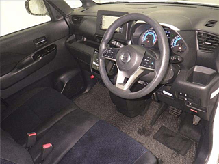 NISSAN ROOX 2021