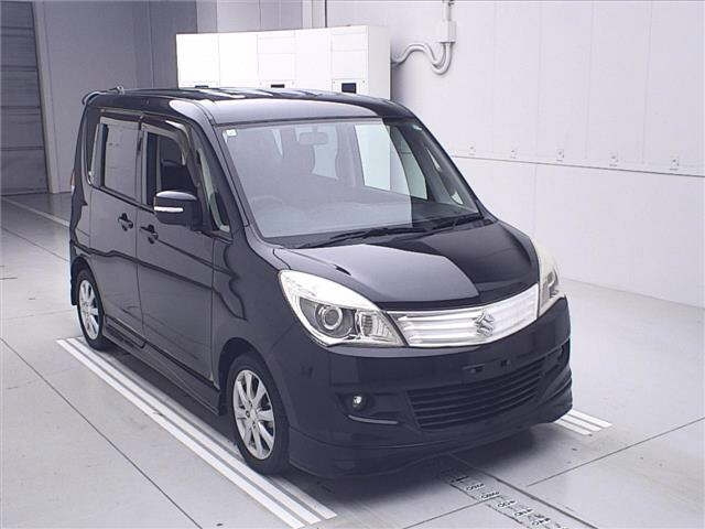 SUZUKI SOLIO 2013