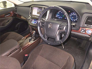 TOYOTA CROWN 2013