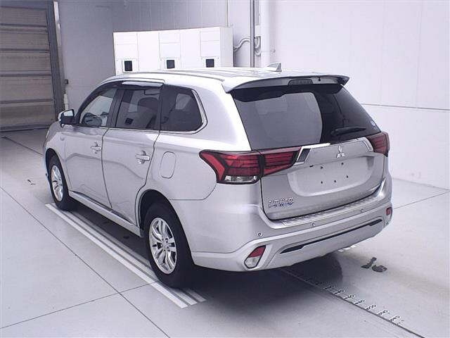 MITSUBISHI OUTLANDER PHEV 2020