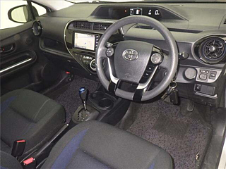 TOYOTA AQUA 2019