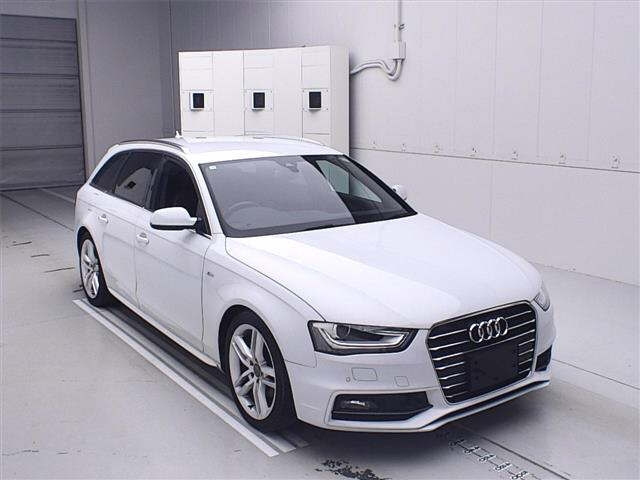 AUDI A4 2015