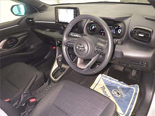 TOYOTA YARIS 2021