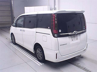 TOYOTA ESQUIRE 2016
