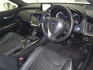 TOYOTA CROWN 2018