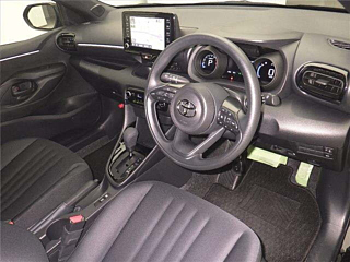 TOYOTA YARIS 2023