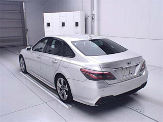 TOYOTA CROWN 2018