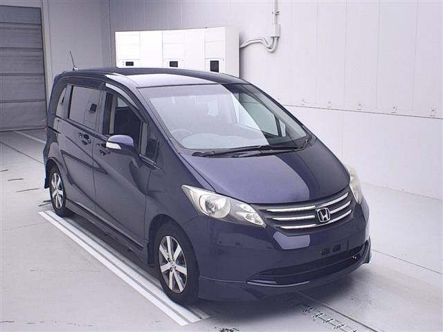 HONDA FREED 2010