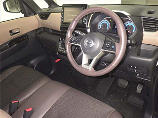 NISSAN ROOX 2021