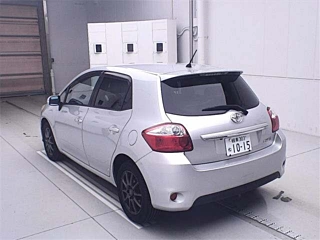 TOYOTA AURIS 2010