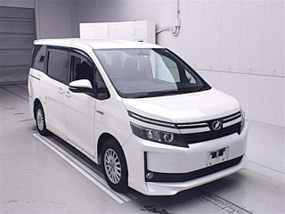 TOYOTA VOXY 2014