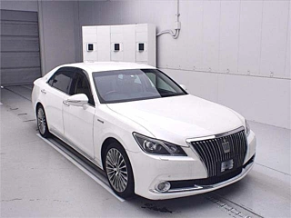 TOYOTA CROWN 2013