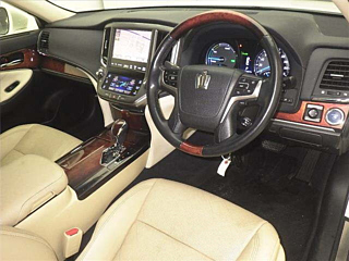 TOYOTA CROWN 2013