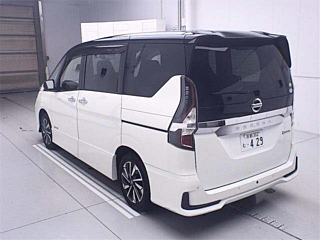 NISSAN SERENA 2020