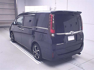 TOYOTA ESQUIRE 2017