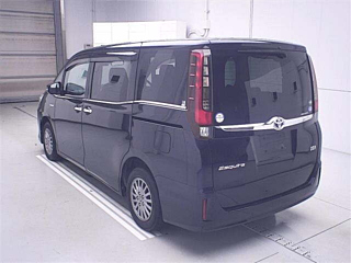 TOYOTA ESQUIRE 2016