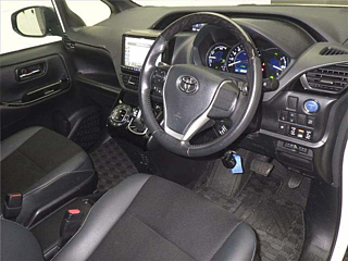 TOYOTA NOAH 2020