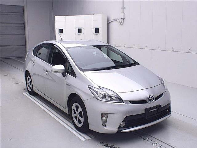 TOYOTA PRIUS 2015