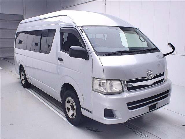 TOYOTA HIACE VAN 2012