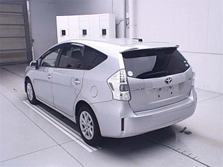 TOYOTA PRIUS ALPHA 2014