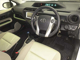 TOYOTA AQUA 2012