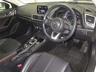 MAZDA AXELA 2018