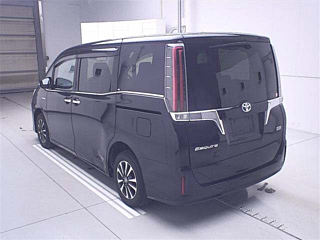 TOYOTA ESQUIRE 2020