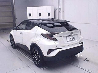 TOYOTA C-HR 2017