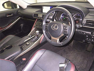 LEXUS IS 2017