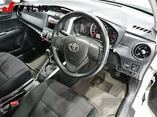 TOYOTA COROLLA FIELDER 2015