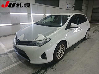 TOYOTA AURIS 2012