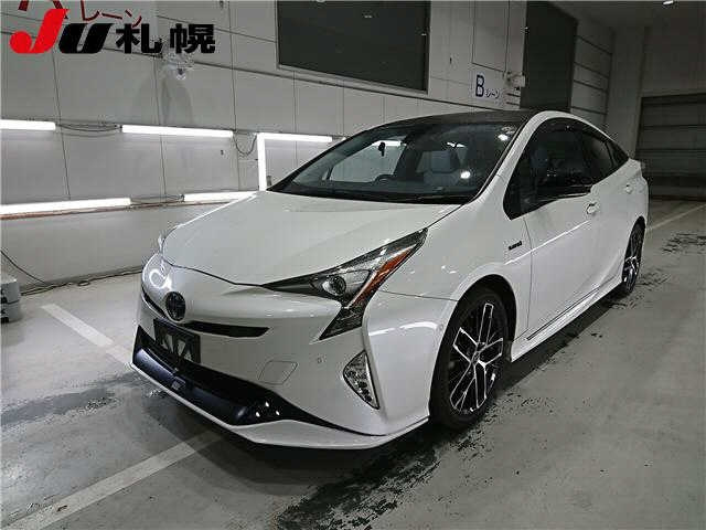 TOYOTA PRIUS 2016