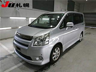 TOYOTA NOAH 2008