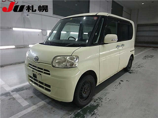 DAIHATSU TANTO 2011