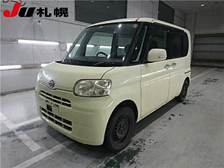 DAIHATSU TANTO 2011