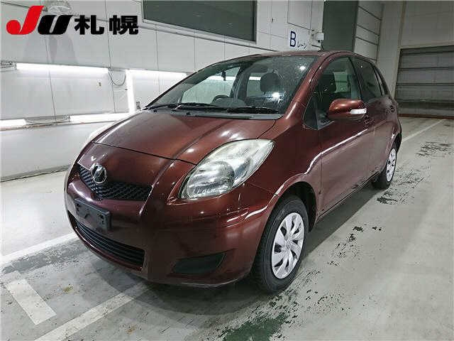 TOYOTA VITZ 2010